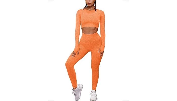 10 best workout clothes for women in 2022 Crop Top Set