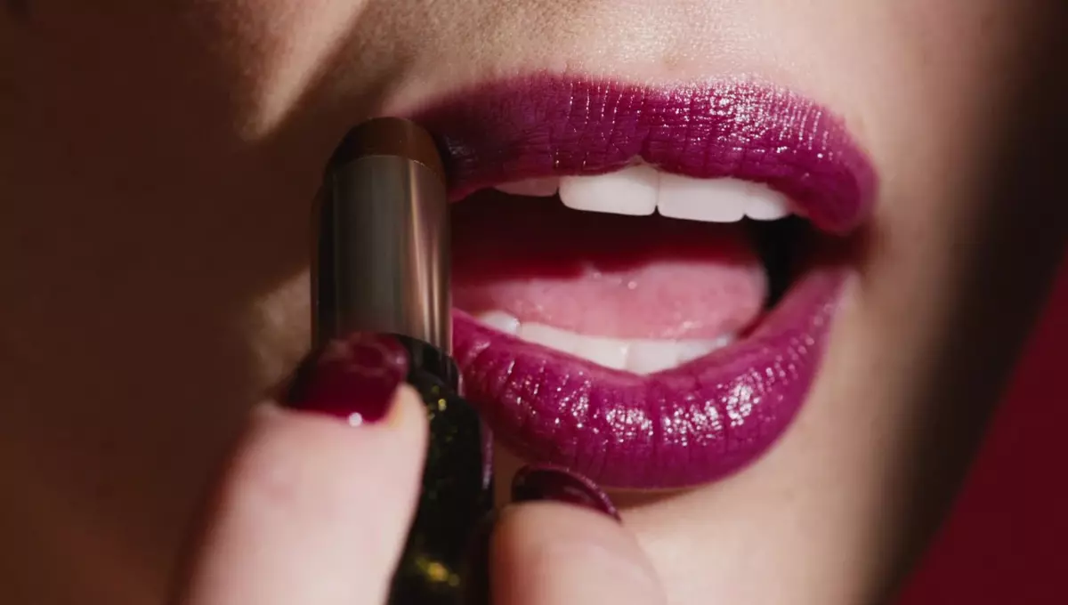 Things To Consider For Choosing The Revlon Glass Shine Lipstick