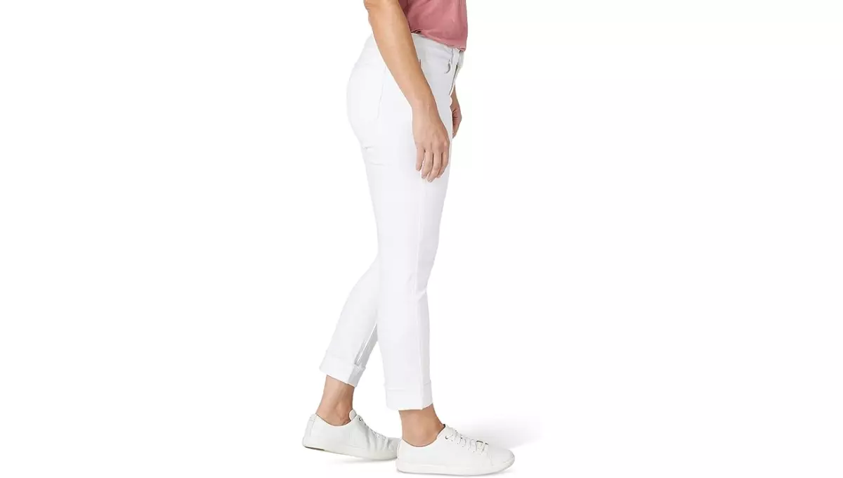 Riders by Lee Indigo Women's Fringe Cuff Boyfriend Jean
