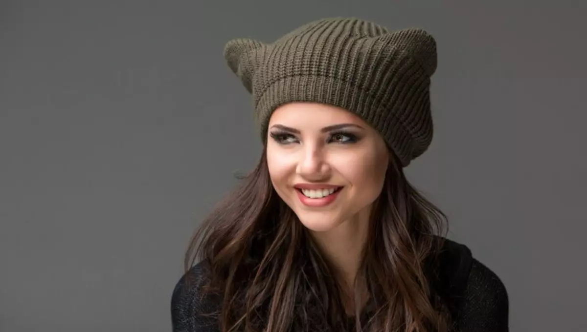 How To Wear A Beanie With Any Hair Type And Outfit?