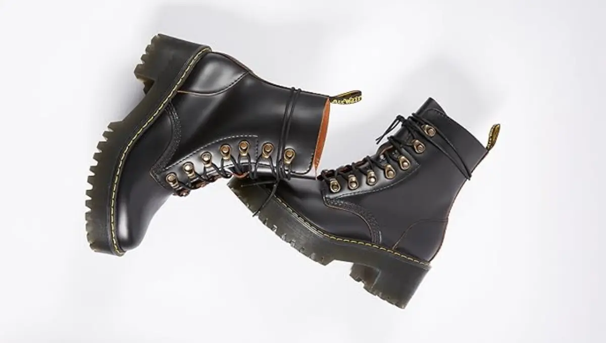 Dr. Martens Leona Fashion Boot
