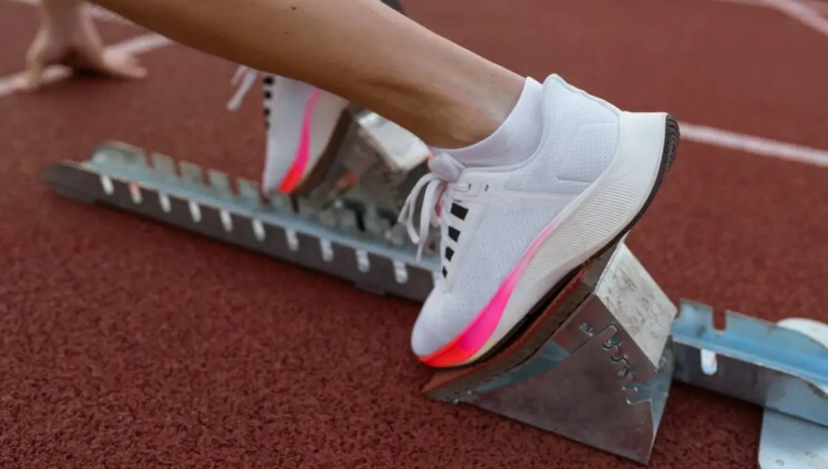 How do we select the best pickleball shoes for women?