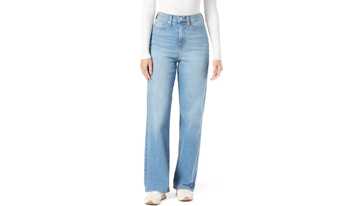 Signature by Levi Strauss & Co. Gold Women's Heritage High-Rise Loose Straight
