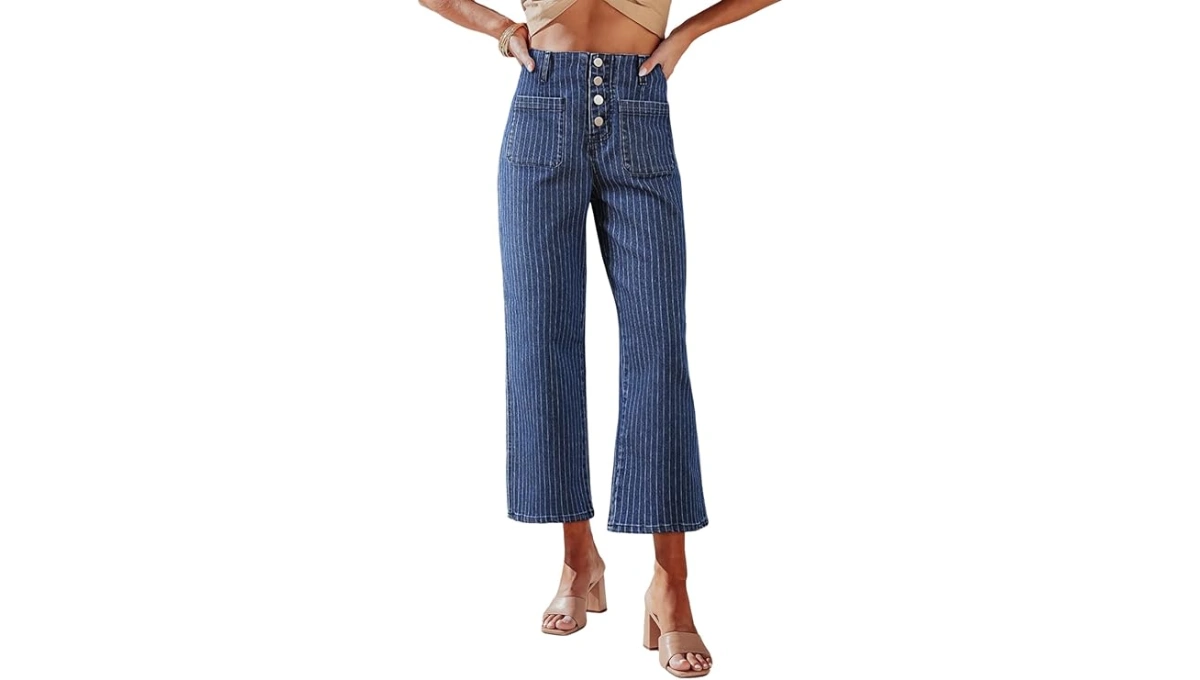 Sidefeel High-Waisted Buttoned Loose Denim Pants