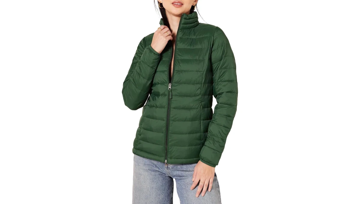 Amazon Essentials Women’s Lightweight Packable Puffer Jacket